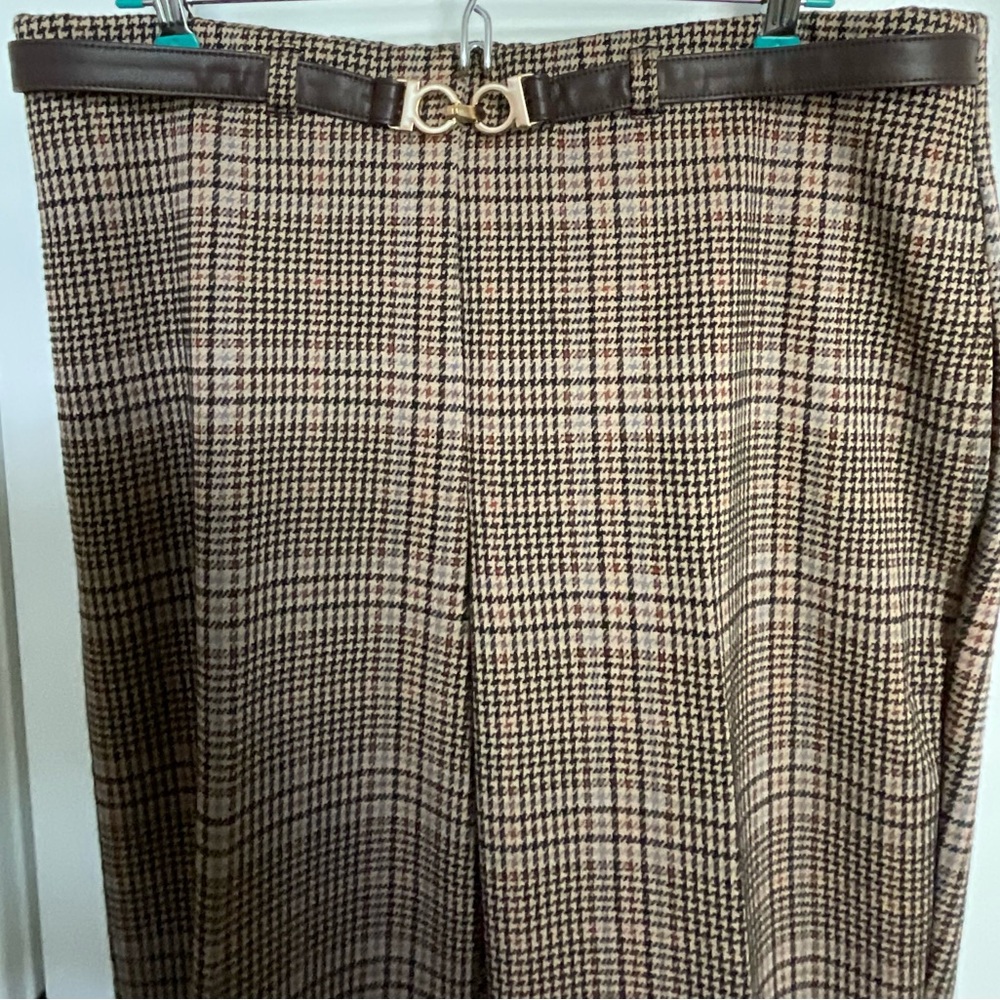 2 piece Brown Plaid Women's Suit Jacket and Slacks - Picture 5 of 7